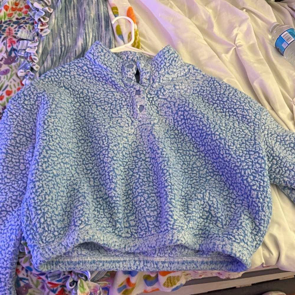 PacSun Women’s Cropped Light Blue Sherpa Button-Neck Pullover